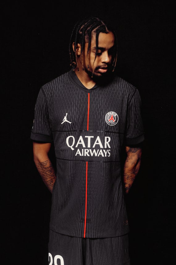 PSG ジョーダン フォース スタジアム ジャージ 2025-26