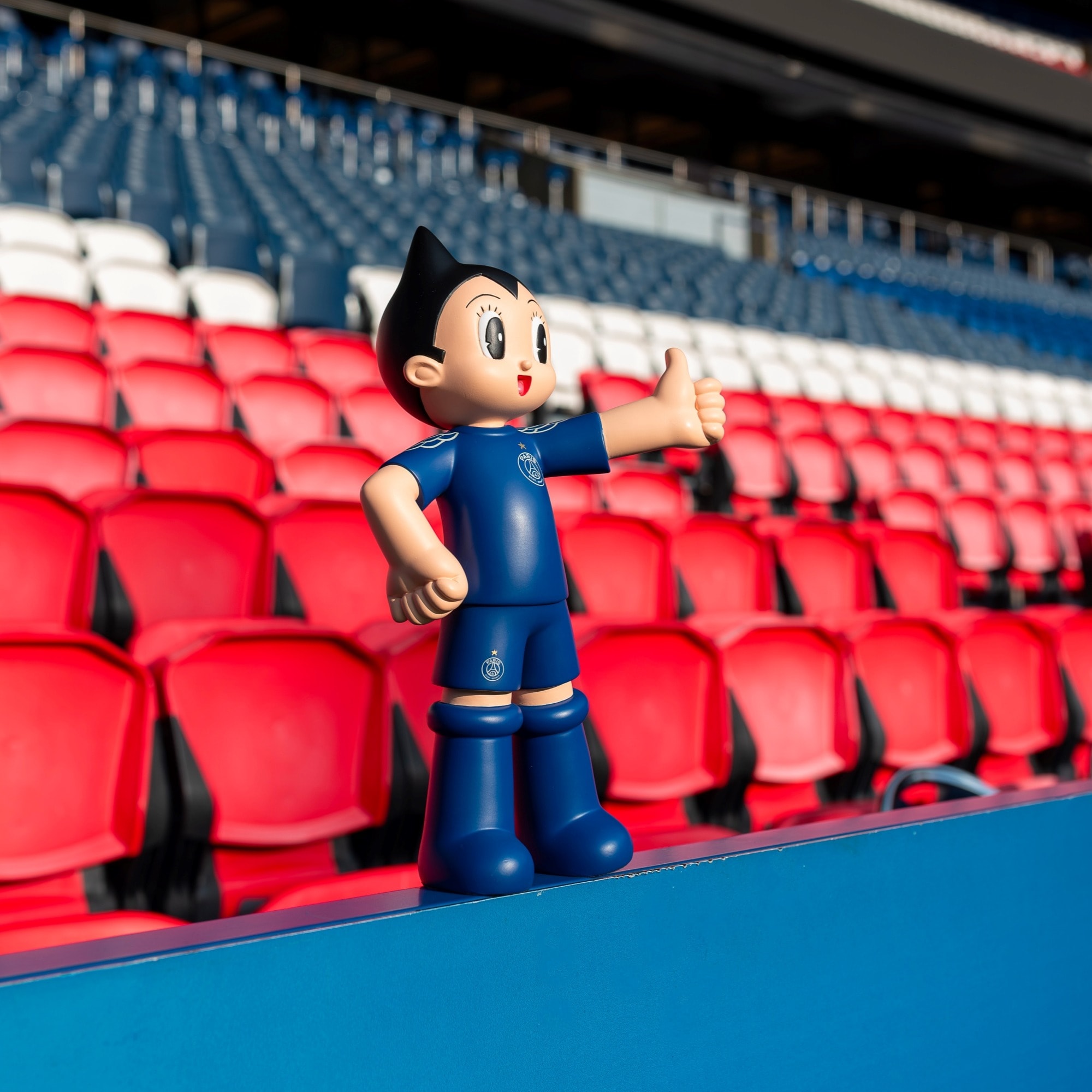 PSG x Astro Boy Leblon Delienne 彫刻 – 限定版・番号入り